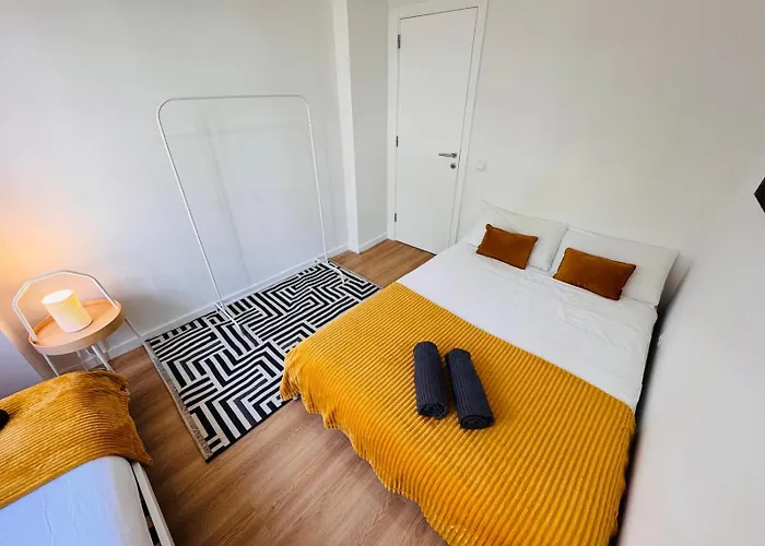 The Crespo House - No 1d - & *